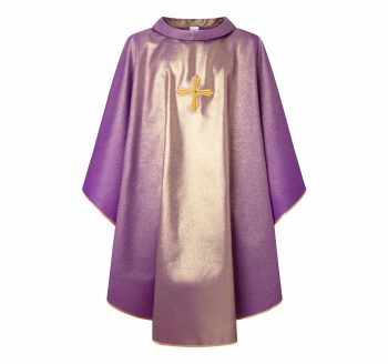 Casulla de sacerdote bordada